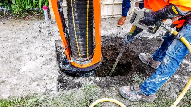 When working with an MTS suction excavator, only a small construction window is required.